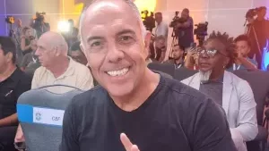 Marcos Braz em sorteio da Copa do Brasil - Igor Siqueira/UOL