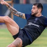 Felipe Vizeu treinando com o grupo - Crédito: Samara Miranda/Ascom do Clube