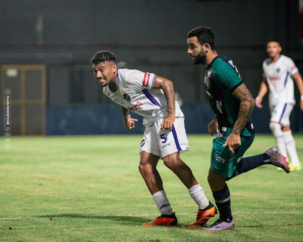 Jogadores azulinos e do São Raimundo se enfrentam - Crédito: Samara Miranda/Ascom do Clube