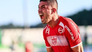 Meia Gegê pode jogar no Remo - Crédito: Ailton Cruz