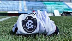 Camisa azulina - Crédito: Samara Miranda/Remo