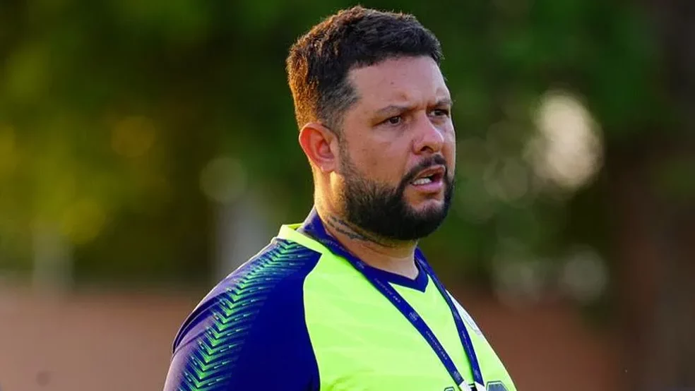 Thiago Eduardo, técnico do Santa Rosa - Crédito: Arquivo Pessoal