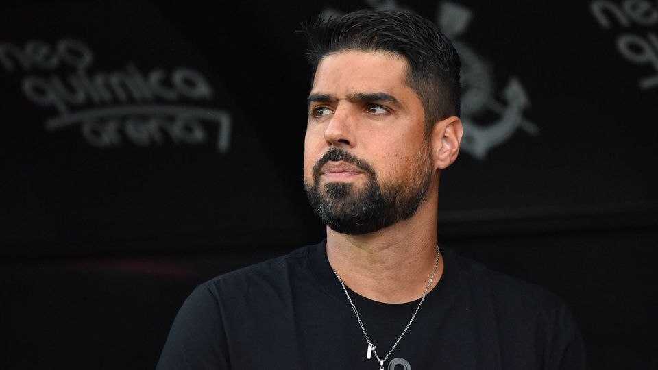 Até que enfim: Remo anuncia António Oliveira como novo técnico