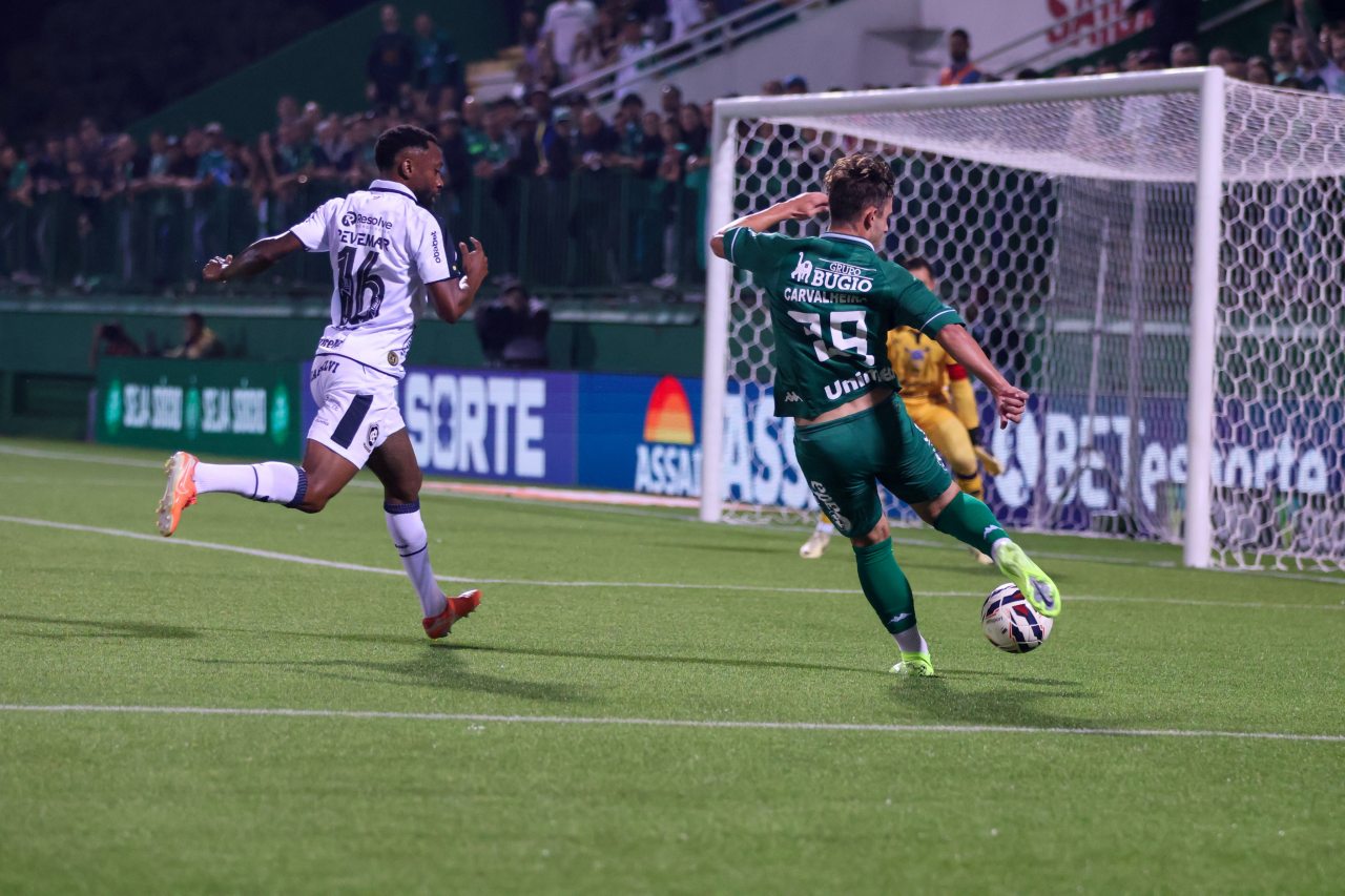 Com gol nos acréscimos, Remo empata fora de casa com a Chapecoense