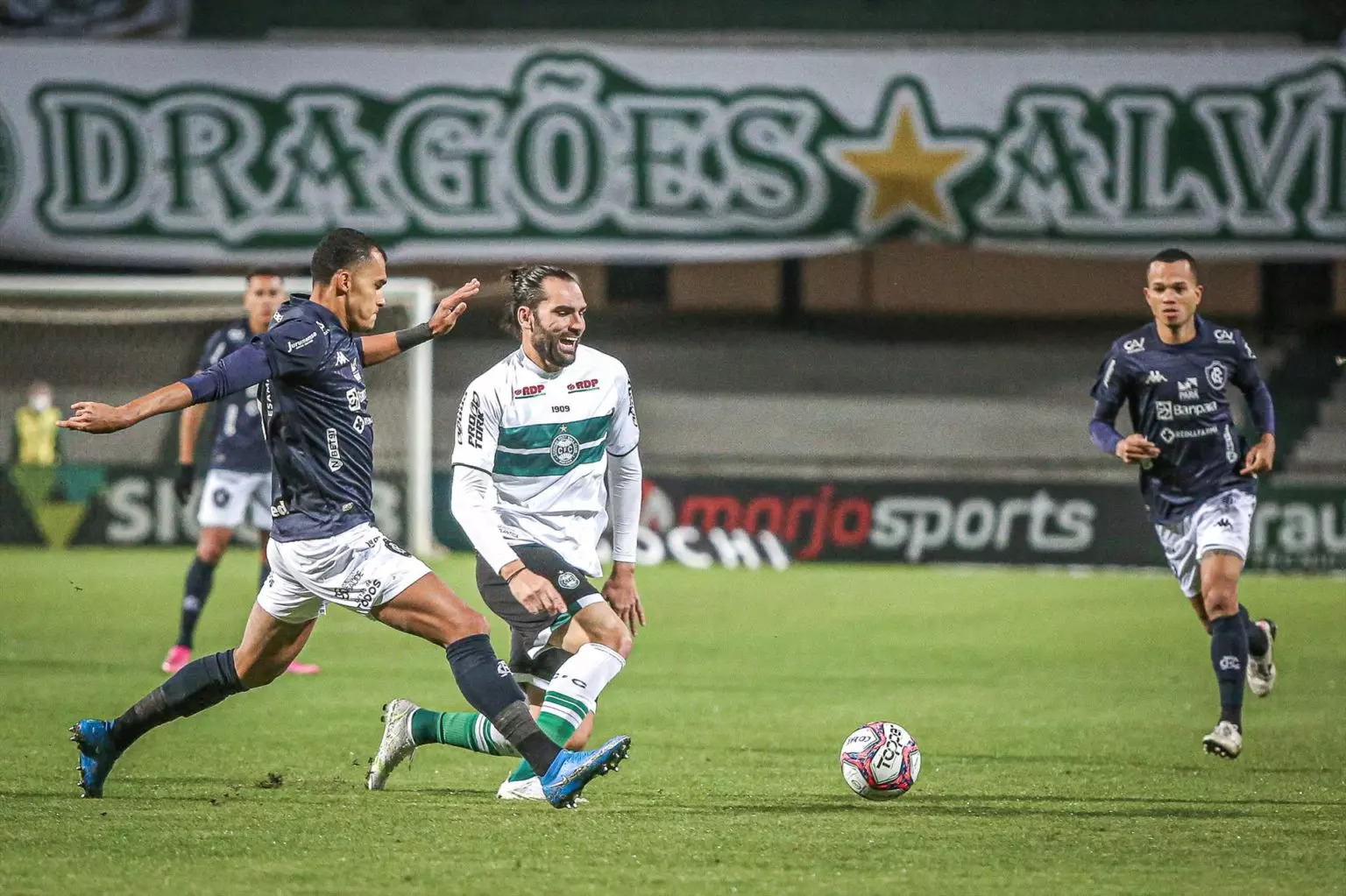 Remo tenta voltar a vencer em duelo com o Coritiba no Couto Pereira