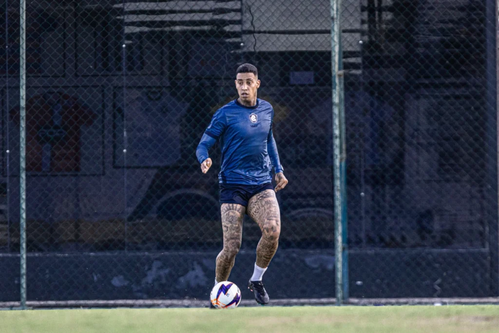 bola7-alef-raul-martins_RECORTAR_46CM-LARGURA-1320×880